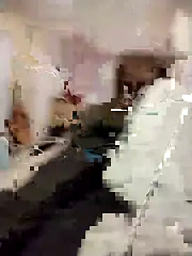 Snapshot of JulesG18 chatting on February 20, 2026, 5:04 pm JulesG18 online show from February 20, 2026, 5:04 pm