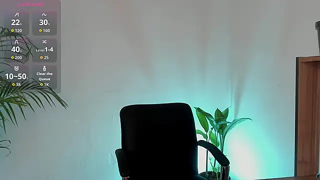 Snapshot of CherryyBrrr1 chatting on December 14, 2025, 3:06 pm CherryyBrrr1 online show from December 14, 2025, 3:06 pm