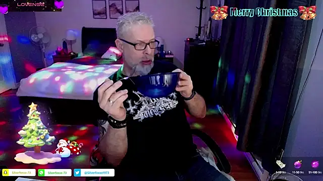 Silverfoxxx-73 online show from December 25, 2024, 1:10 am