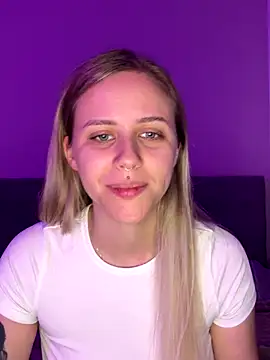 Snapshot of lunawolf21 chatting on December 16, 2025, 7:34 am lunawolf21 online show from December 16, 2025, 7:34 am