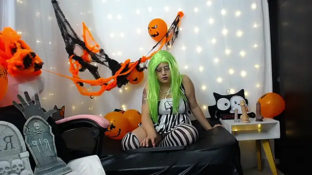 Niuk mei online show from October 28, 2025, 7:24 pm