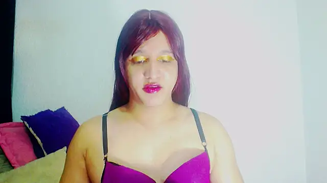 Snapshot of alexandrasexy32 chatting on November 9, 2025, 9:35 am alexandrasexy32 online show from November 9, 2025, 9:35 am