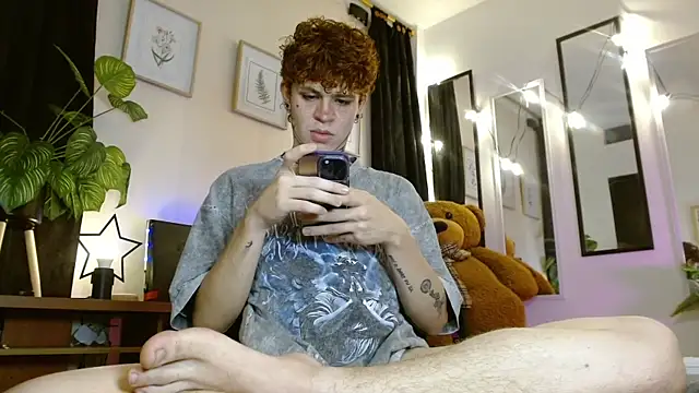 Snapshot of andrewWolffman chatting on June 3, 2026, 2:33 pm andrewWolffman online show from June 3, 2026, 2:33 pm