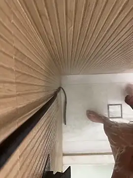 Gustavozx01 online show from November 4, 2025, 11:08 pm