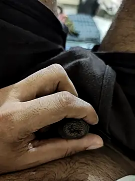 Snapshot of Shubham_call chatting on October 13, 2025, 4:52 pm Shubham call online show from October 13, 2025, 4:52 pm