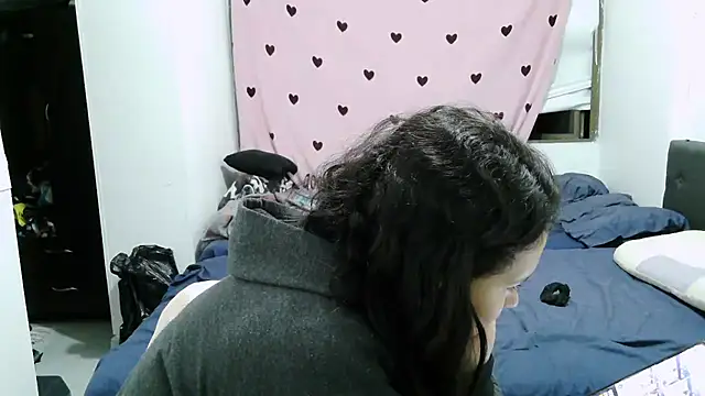 Snapshot of luxandracon23 chatting on November 6, 2025, 12:14 am luxandracon23 online show from November 6, 2025, 12:14 am