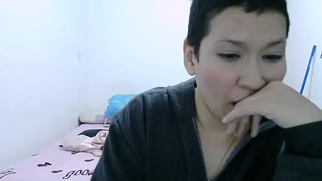 Snapshot of luxandracon23 chatting on January 10, 2026, 8:42 am luxandracon23 online show from January 10, 2026, 8:42 am