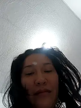 Snapshot of luxandracon23 chatting on October 24, 2025, 3:22 pm luxandracon23 online show from October 24, 2025, 3:22 pm