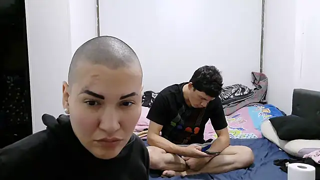 Snapshot of luxandracon23 chatting on November 20, 2025, 12:33 am luxandracon23 online show from November 20, 2025, 12:33 am