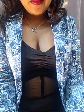 Snapshot of deslisexpriya chatting on January 7, 2026, 2:27 am deslisexpriya online show from January 7, 2026, 2:27 am