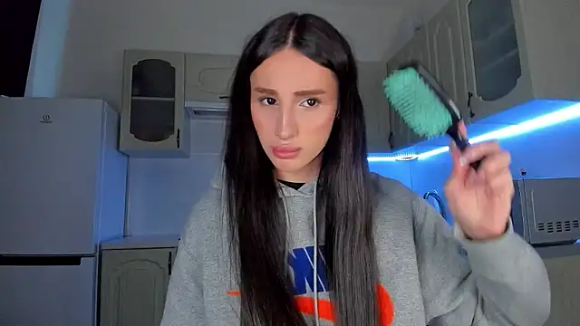 Kim Oberlin  online show from February 1, 2026, 11:08 am