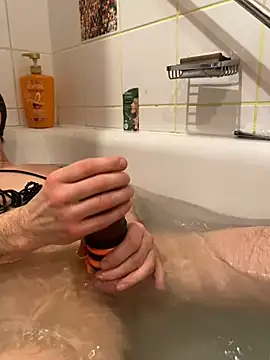 Snapshot of Gilgamesch1704 chatting on February 1, 2025, 4:54 pm Gilgamesch1704 online show from February 1, 2025, 4:54 pm