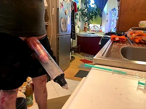 Gilgamesch1704 online show from December 14, 2025, 8:20 am