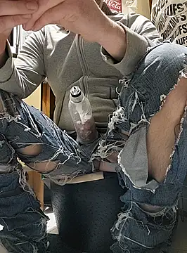 Snapshot of Gilgamesch1704 chatting on February 18, 2025, 3:21 am Gilgamesch1704 online show from February 18, 2025, 3:21 am