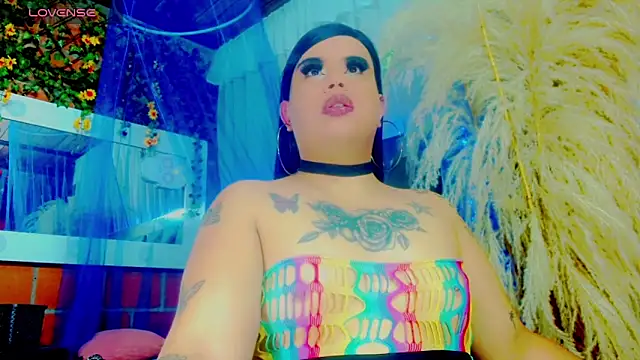 nauthyvalentina online show from April 9, 2026, 5:08 pm