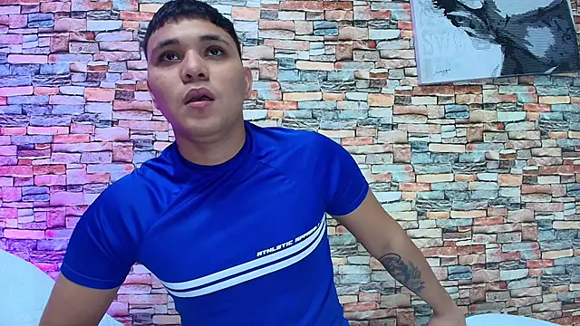 Snapshot of couple_lovelyds chatting on January 31, 2026, 8:40 pm couple lovelyds online show from January 31, 2026, 8:40 pm