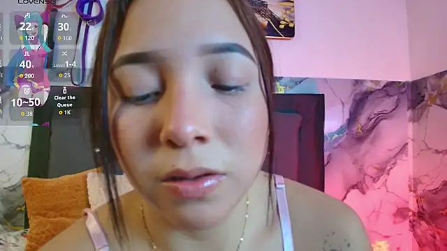 couple lovelyds online show from March 25, 2026, 9:57 pm