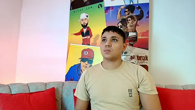 couple lovelyds online show from March 6, 2026, 8:48 pm