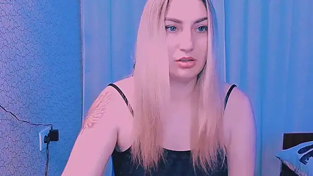 Snapshot of JaneLaJewel chatting on February 4, 2026, 10:32 am JaneLaJewel online show from February 4, 2026, 10:32 am