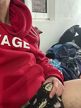 Snapshot of RicarBer chatting on February 8, 2026, 1:42 pm RicarBer online show from February 8, 2026, 1:42 pm