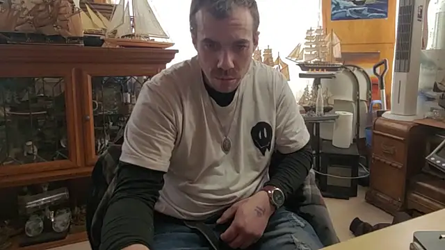 Snapshot of ScubaStevex chatting on March 30, 2026, 2:51 pm ScubaStevex online show from March 30, 2026, 2:51 pm