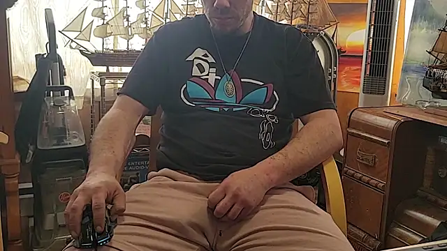 Snapshot of ScubaStevex chatting on March 22, 2026, 5:03 pm ScubaStevex online show from March 22, 2026, 5:03 pm