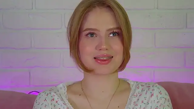 Snapshot of SelinSwarovski chatting on January 15, 2026, 6:11 pm SelinSwarovski online show from January 15, 2026, 6:11 pm