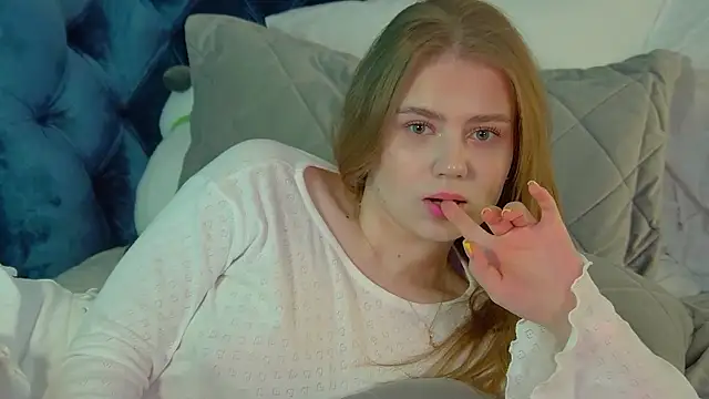 Snapshot of SelinSwarovski chatting on February 25, 2026, 5:24 pm SelinSwarovski online show from February 25, 2026, 5:24 pm