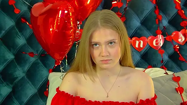 Snapshot of SelinSwarovski chatting on February 14, 2026, 4:29 pm SelinSwarovski online show from February 14, 2026, 4:29 pm