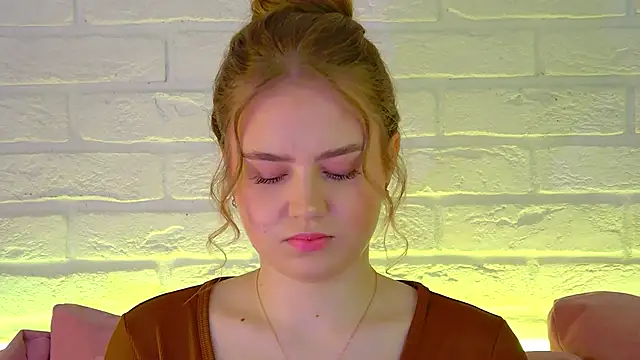 Snapshot of SelinSwarovski chatting on February 22, 2026, 4:52 pm SelinSwarovski online show from February 22, 2026, 4:52 pm