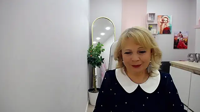 Milla Cutie18 online show from April 9, 2026, 5:09 am