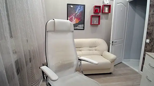 Milla Cutie18 online show from January 9, 2026, 5:47 am