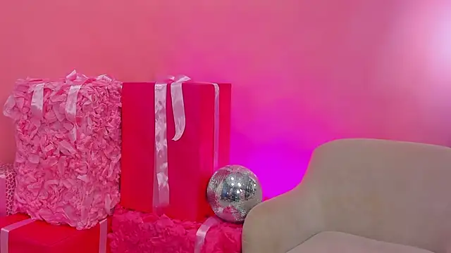 Bunnywow online show from December 17, 2024, 1:38 pm