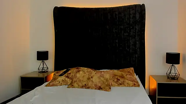 Snapshot of NataGarcia chatting on October 8, 2025, 4:40 pm NataGarcia online show from October 8, 2025, 4:40 pm