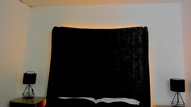 Snapshot of NataGarcia chatting on October 27, 2025, 3:35 pm NataGarcia online show from October 27, 2025, 3:35 pm