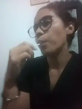 Snapshot of 02julieta chatting on December 18, 2024, 2:42 am 02julieta online show from December 18, 2024, 2:42 am