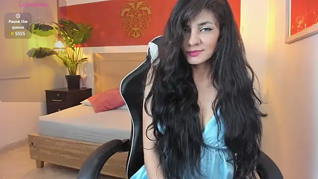 elissa iris online show from February 6, 2025, 2:22 am