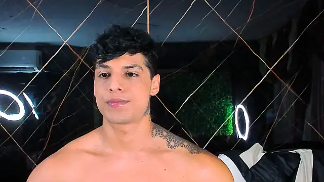 Owen Muzcle online show from January 8, 2026, 2:39 am