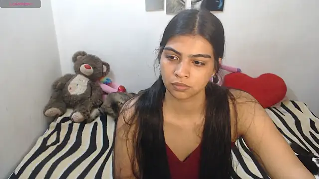 Pocahontas Princess  online show from April 18, 2026, 10:43 pm