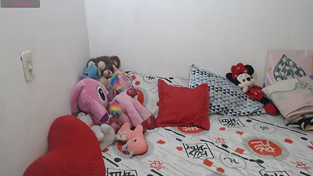Snapshot of Pocahontas_Princess_ chatting on June 17, 2026, 2:38 pm Pocahontas Princess online show from June 17, 2026, 2:38 pm
