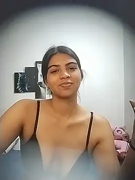 Snapshot of Pocahontas_Princess_ chatting on June 7, 2026, 8:14 pm Pocahontas Princess online show from June 7, 2026, 8:14 pm