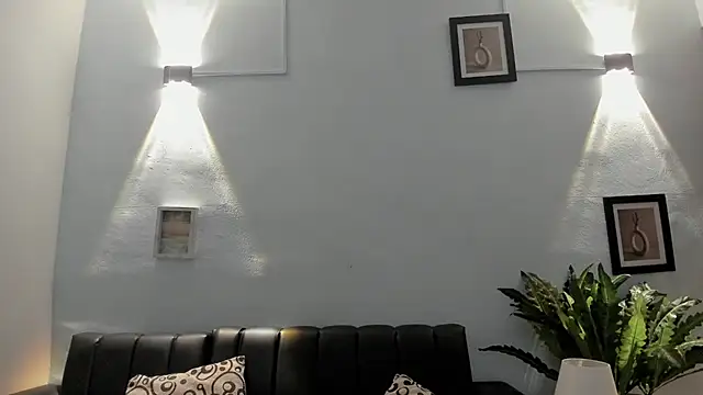 Snapshot of Mia_petite01 chatting on November 14, 2025, 11:19 pm Mia petite01 online show from November 14, 2025, 11:19 pm