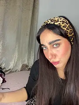 Meryem Queen online show from April 17, 2026, 11:18 pm