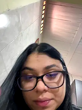 Snapshot of alissonfernandez_ chatting on September 17, 2025, 2:52 pm alissonfernandez online show from September 17, 2025, 2:52 pm