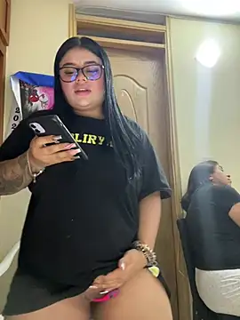 alissonfernandez  online show from February 13, 2026, 11:16 pm