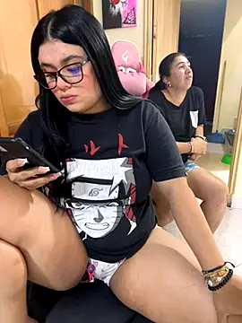 Snapshot of alissonfernandez_ chatting on November 8, 2025, 4:27 am alissonfernandez online show from November 8, 2025, 4:27 am