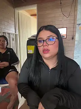 Snapshot of alissonfernandez_ chatting on October 8, 2025, 1:01 pm alissonfernandez online show from October 8, 2025, 1:01 pm