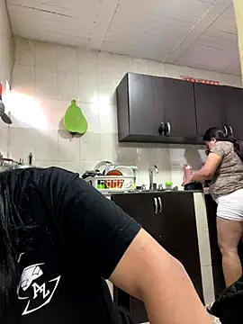 Snapshot of alissonfernandez_ chatting on September 14, 2025, 9:04 pm alissonfernandez online show from September 14, 2025, 9:04 pm