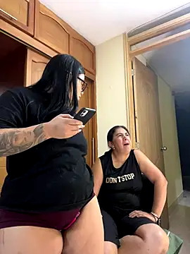 Snapshot of alissonfernandez_ chatting on October 16, 2025, 11:46 pm alissonfernandez online show from October 16, 2025, 11:46 pm