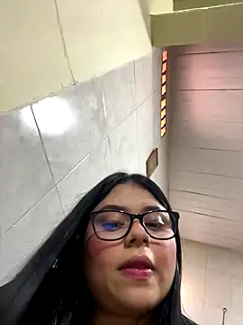 Snapshot of alissonfernandez_ chatting on October 3, 2025, 1:01 pm alissonfernandez online show from October 3, 2025, 1:01 pm